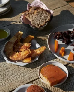 1616 / arita japan TY Anise 150 tallrik, oglaserad grå