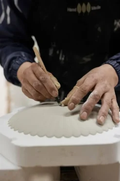 1616 / arita japan TY Palace 160 tallrik, oglaserad grå