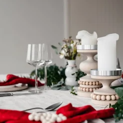 Aarikka Ruustinna ljusstake, lackad trä