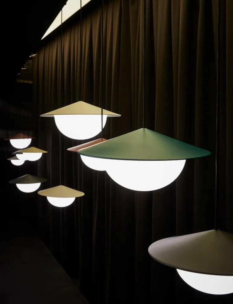 AGO Alley pendellampa, inbyggd LED, stor, lergrå