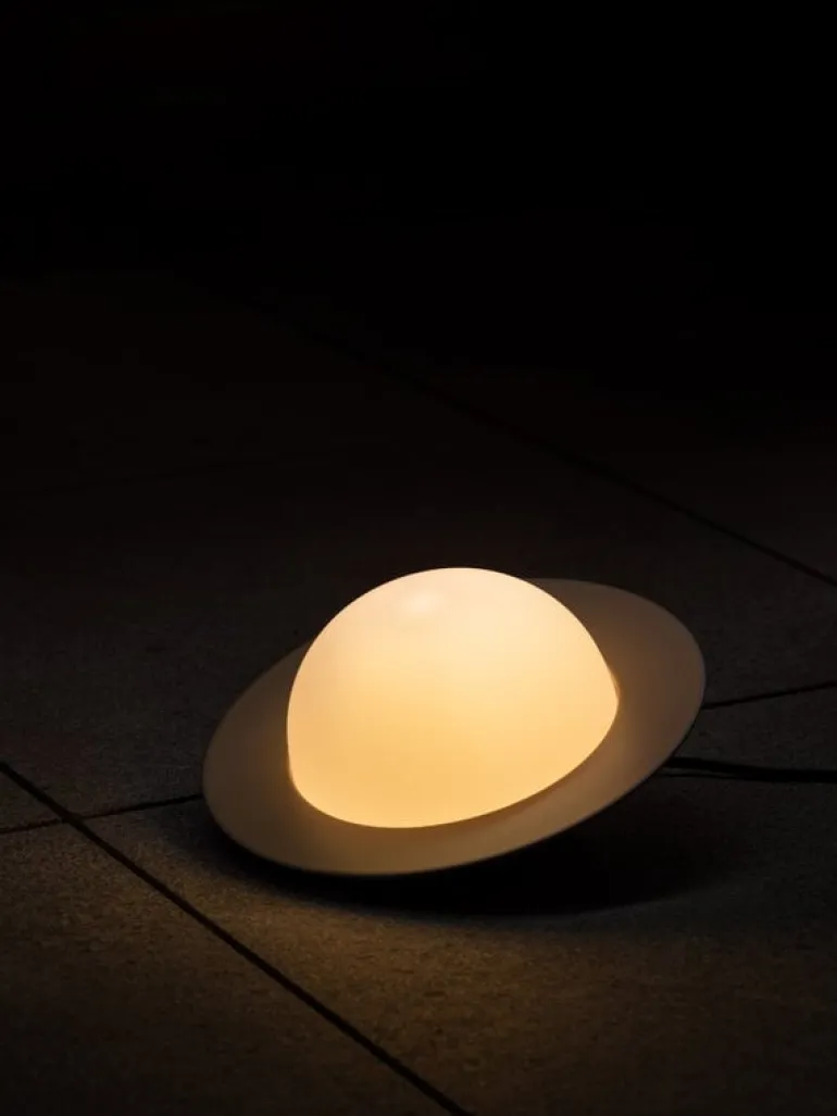 AGO Alley Tilt bordslampa, dimbar, stor, vinröd