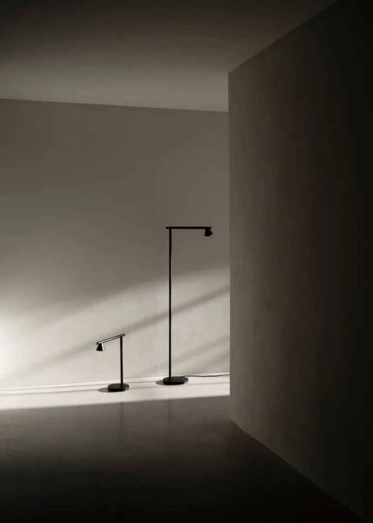 AGO Probe golvlampa, svart