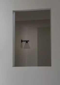 AGO Probe vägglampa, svart