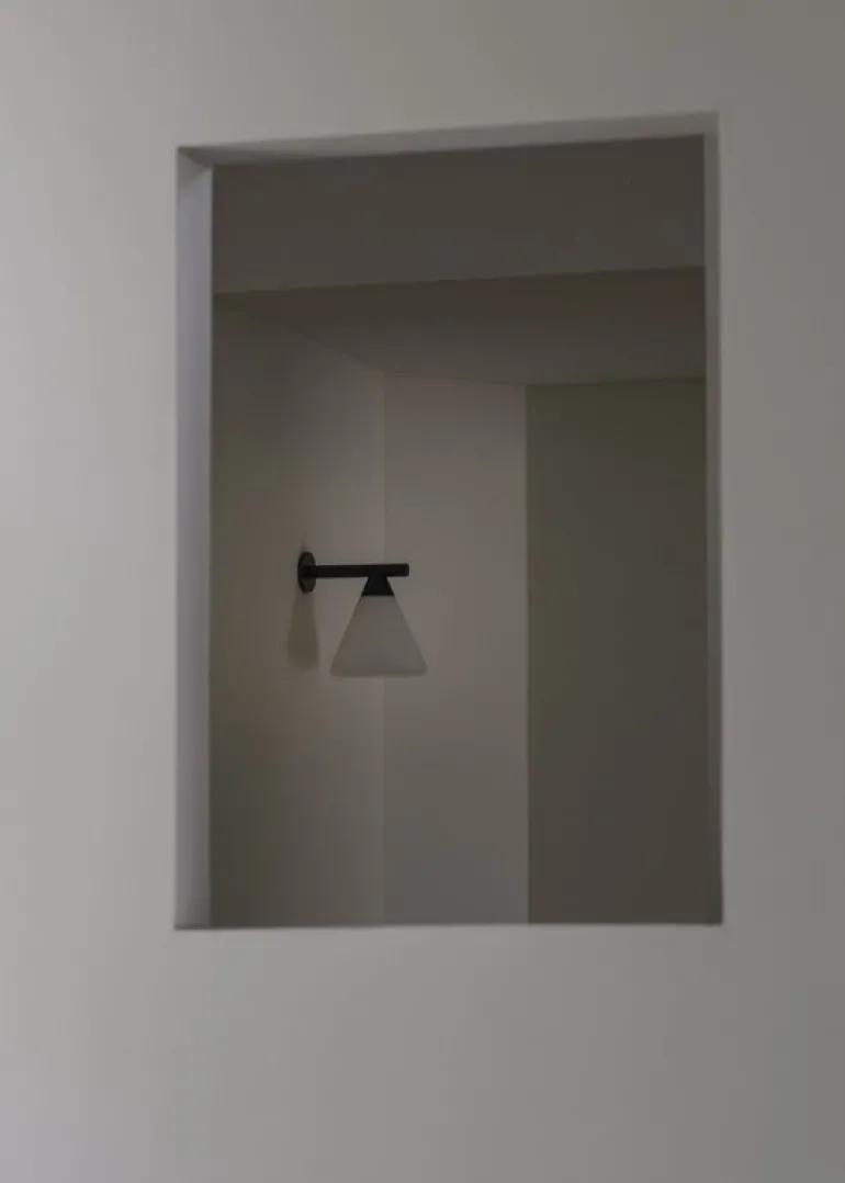 AGO Probe vägglampa, svart