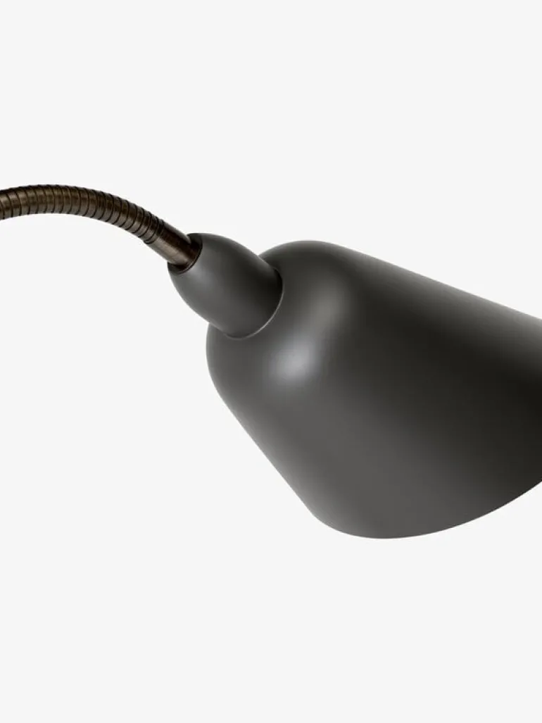 &Tradition Bellevue AJ7 golvlampa, stengrå - bronsfärgad mässing