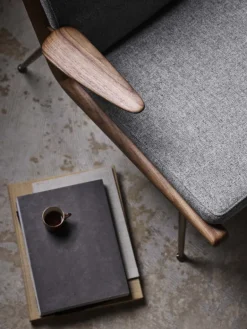 &Tradition Boomerang HM2 fåtölj, Hallingdal 130 - oljad valnöt