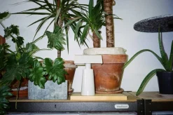 &Tradition Caret MF1 bärbar bordslampa, silkesgrå