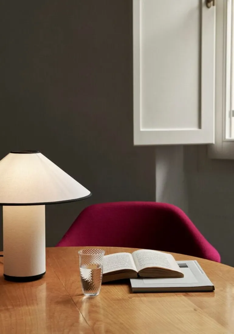 &Tradition Colette ATD6 bordslampa, vit - svart