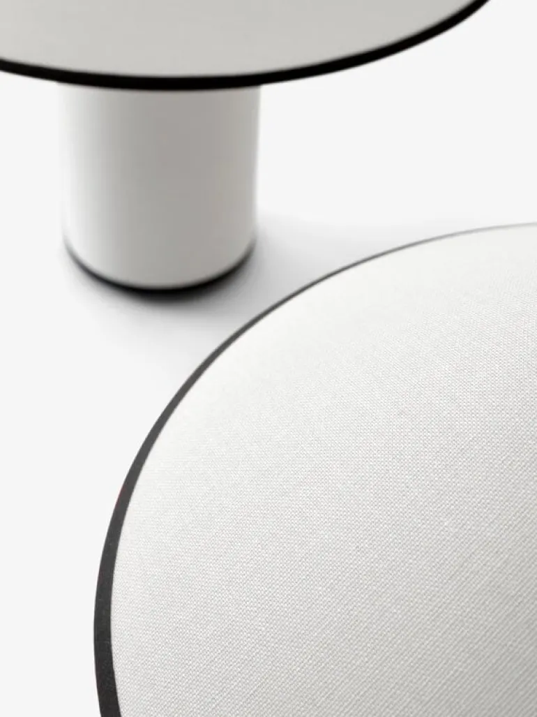 &Tradition Colette ATD6 bordslampa, vit - svart