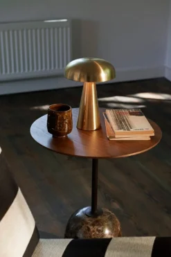 &Tradition Como SC53 bärbar bordslampa, mässing