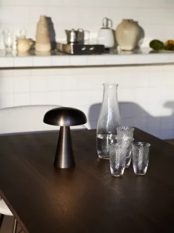 &Tradition Como SC53 bärbar bordslampa