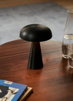 &Tradition Como SC53 bärbar bordslampa, svart