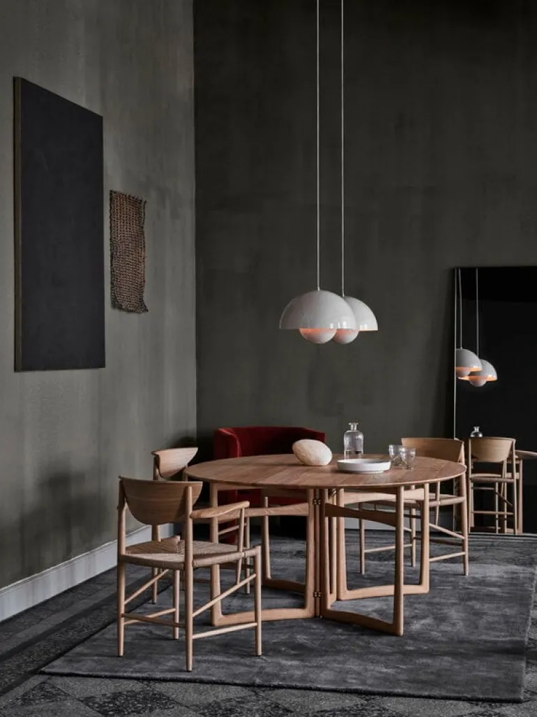 &Tradition Drawn HM4 stol, vitoljad ek