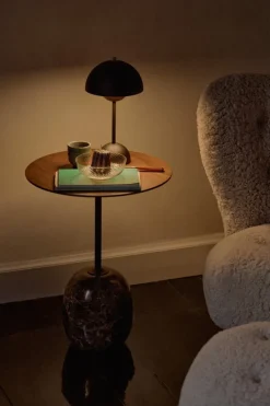 &Tradition Flowerpot VP9 bärbar bordslampa, mattsvart