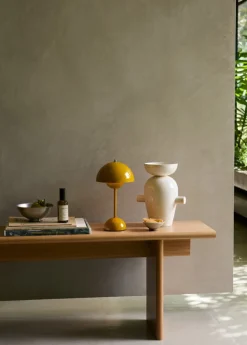 &Tradition Flowerpot VP9 bärbar bordslampa, senap