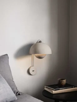 &Tradition Flowerpot VP8 vägglampa, gråbeige