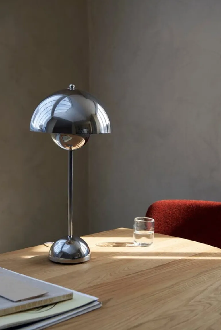 &Tradition Flowerpot VP3 bordslampa, förkromad