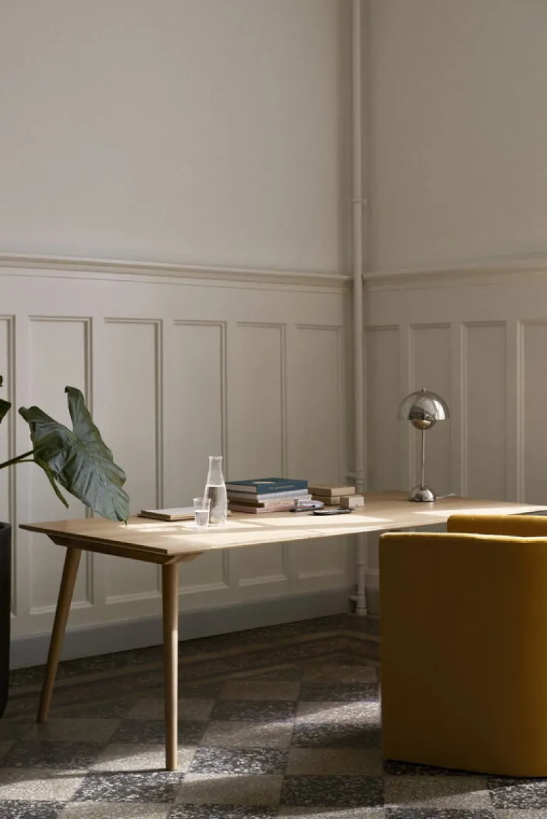 &Tradition Flowerpot VP3 bordslampa, förkromad