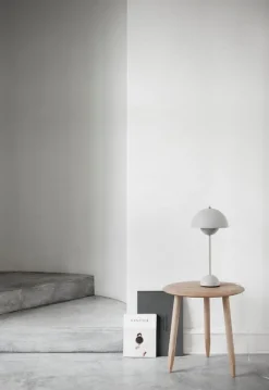 &Tradition Flowerpot VP3 bordslampa, matt ljusgrå