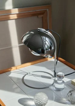 &Tradition Flowerpot VP4 bordslampa, förkromad