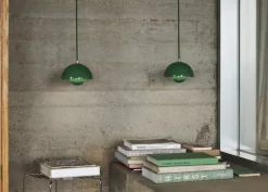 &Tradition Flowerpot VP10 pendellampa, signalgrön