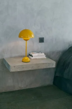 &Tradition Flowerpot VP3 bordslampa, senap