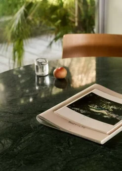 &Tradition In Between SK12, bord, svart - grön marmor