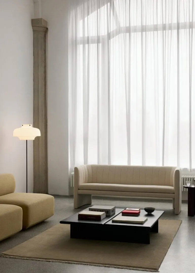 &Tradition Ita OS4 soffbord, 110 x 110 cm, mörk betsad ek