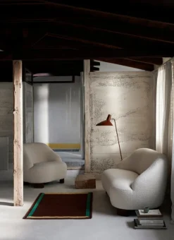 &Tradition Margas LC3 2-sits soffa, svartlackerad ek - Gentle 133