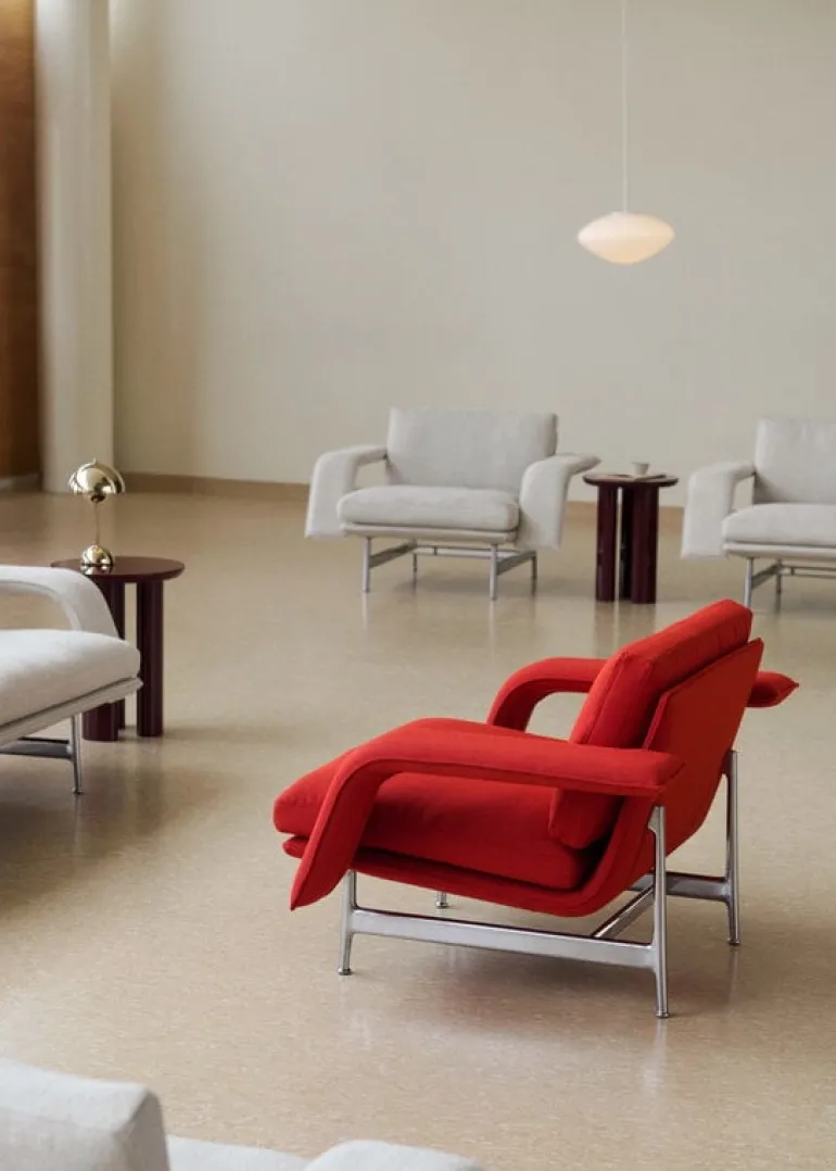 &Tradition Meantime AV30 2-sitsig soffa, polerad aluminium - beige Ecriture 0210