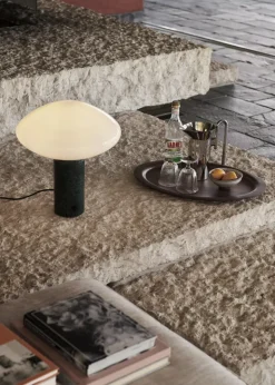 &Tradition Mist bordslampa AP17, Guatemala Verde-marmor - opalglas