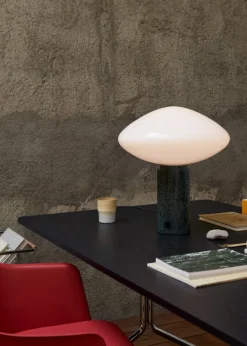 &Tradition Mist bordslampa AP17, Guatemala Verde-marmor - opalglas