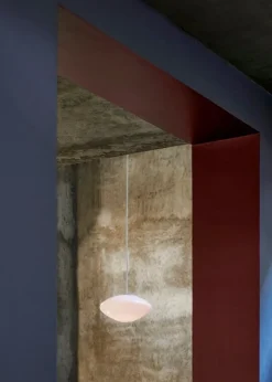 &Tradition Mist pendellampa AP15, mattvit - opalglas