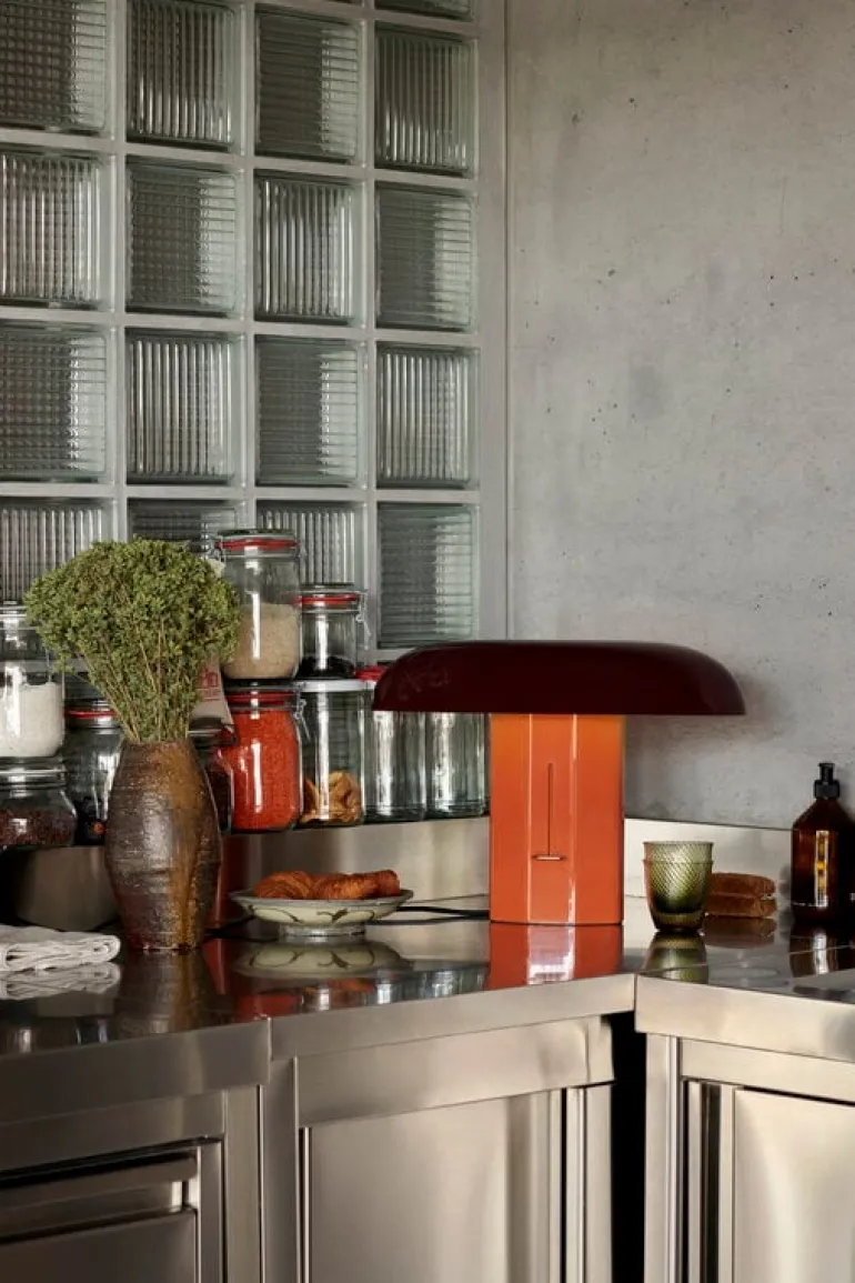 &Tradition Montera JH42 bordslampa, bärnsten - rubin