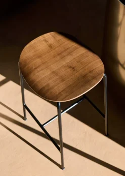 &Tradition Pavilion AV38 barstol, 79 cm, lackerad valnöt