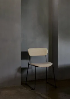 &Tradition Pavilion AV53 stol, beige Clay 0011