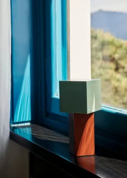 &Tradition Pivot bärbar lampa ATD7, rusty mint