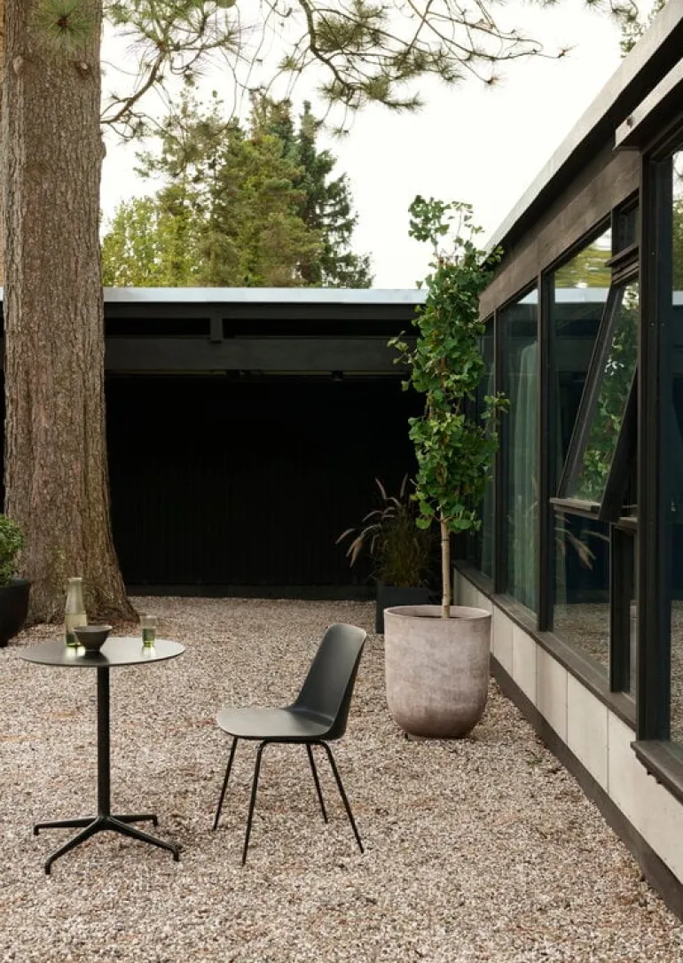 &Tradition Rely Outdoor HW70 stol, svart