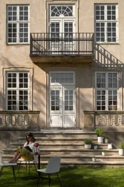 &Tradition Rely Outdoor HW70 stol, svart - vit