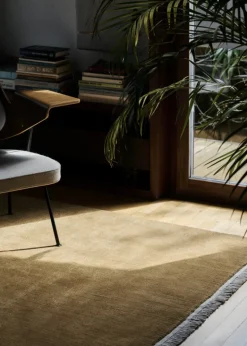 &Tradition RFH RD8 fåtölj, valnöt och bokfaner - brun