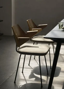 &Tradition RFH RD7 fåtölj, valnöt och bokfaner - brun