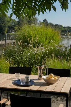 &Tradition Ville AV25 bord, 150 x 90 cm, teak - varm svart