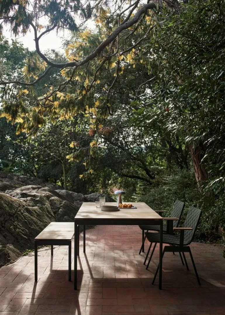 &Tradition Ville AV26 bord, 220 x 90 cm, teak - varm svart