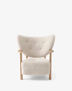 &Tradition Wulff ATD2 loungefåtölj och ATD3 puff, Månljus - ek