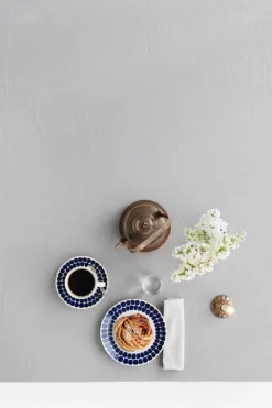 Arabia 24h Tuokio fat, 17 cm, koboltblå