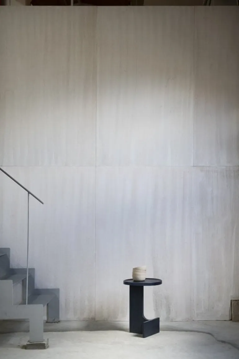 Ariake Beam sidobord, svart