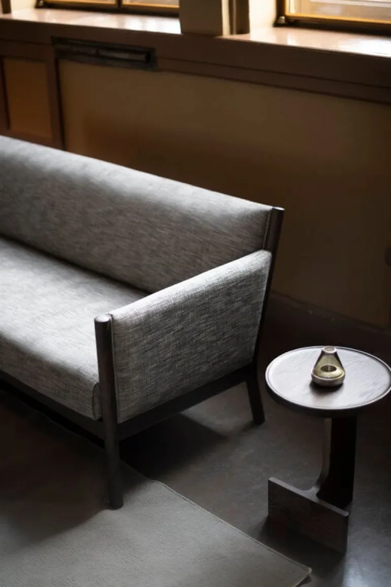 Ariake Beam sidobord, svart