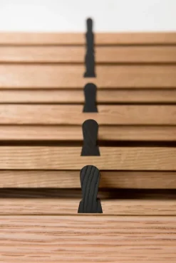 Ariake Column byrå, ek