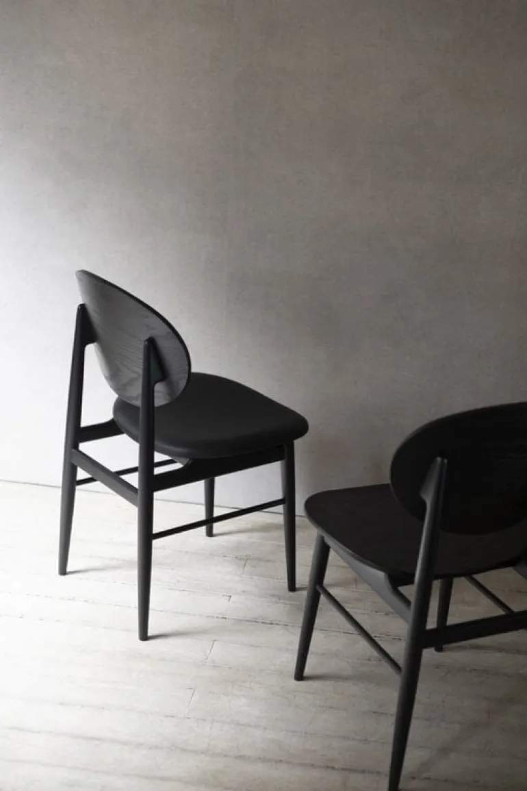 Ariake Outline stol, svart