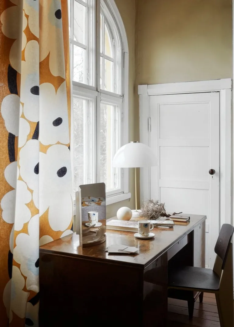 Artek 124 degrees spegel, medium, askhylla